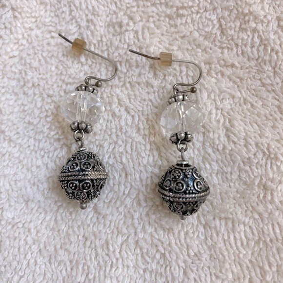 Vintage dangle earrings. Silver with crystal. Great condition. - Picture 1 of 5